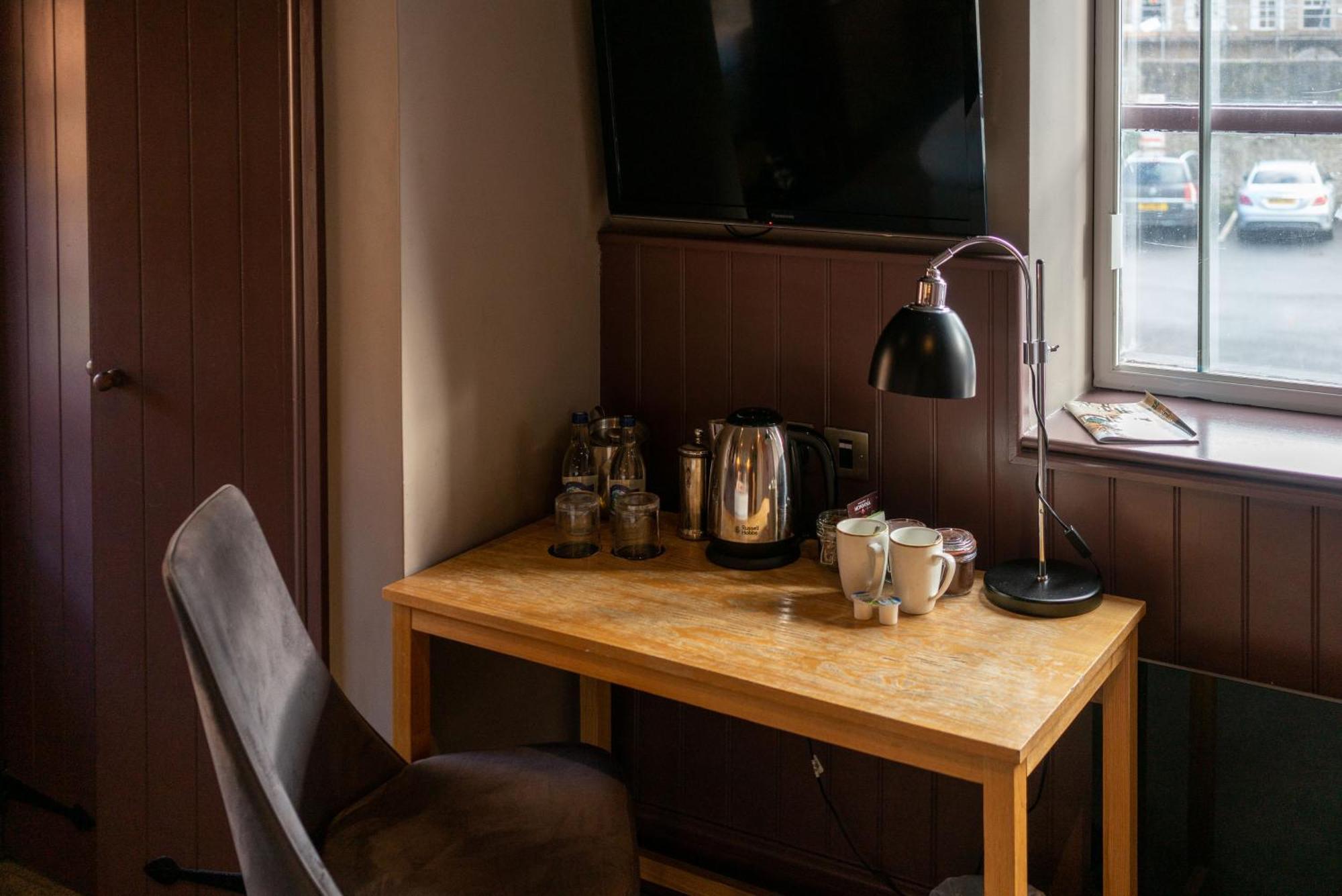 The Archangel,restaurant & Bar With 4*