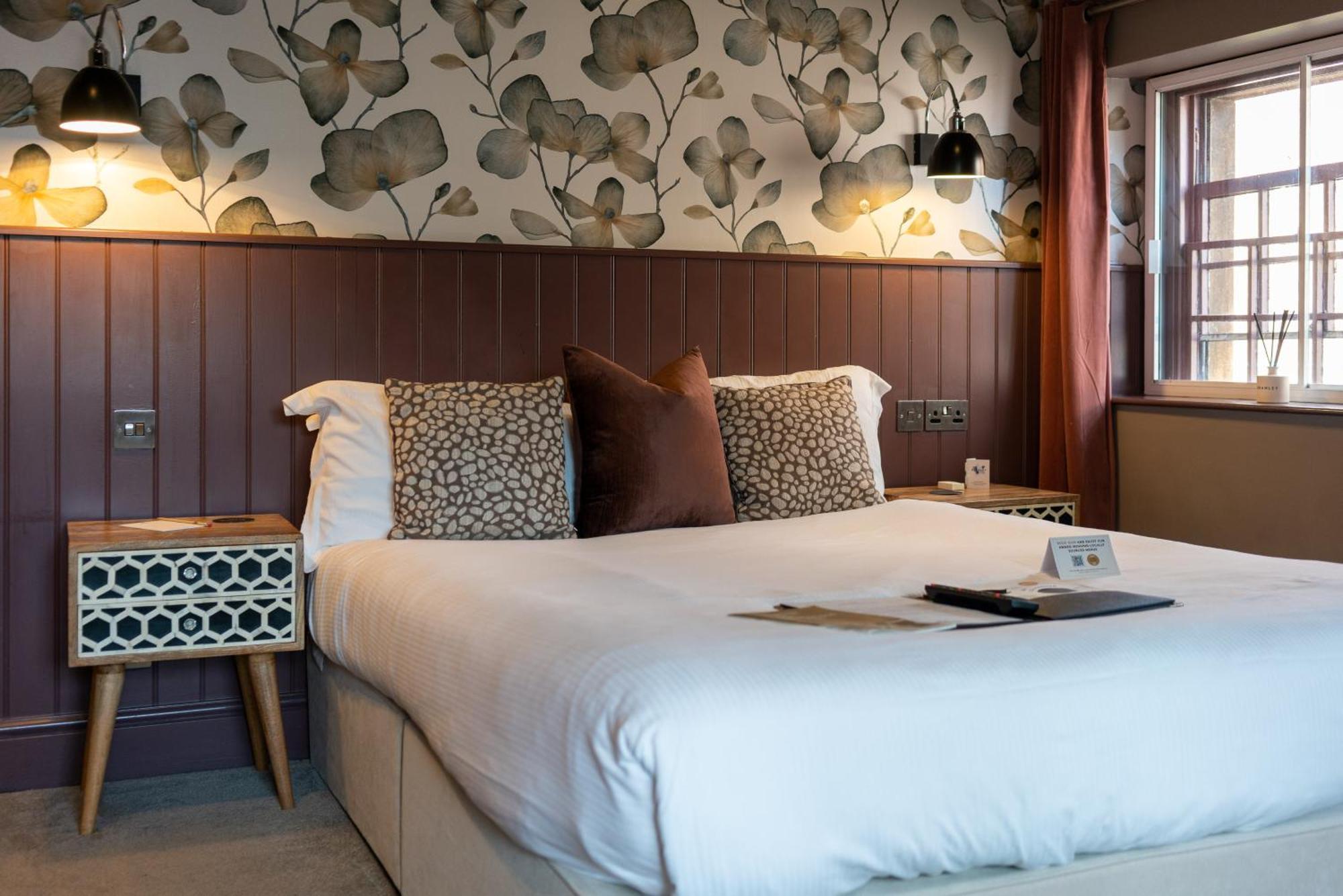 The Archangel,restaurant & Bar With Frome